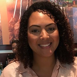 Meet your Posher, Briana